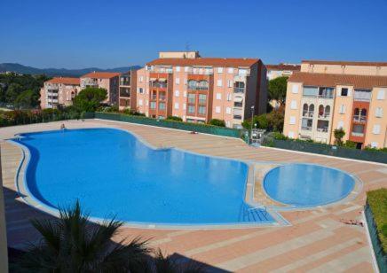 Appartement Frejus Avec Jardin, Piscine, Plage, Tennis Exterior photo