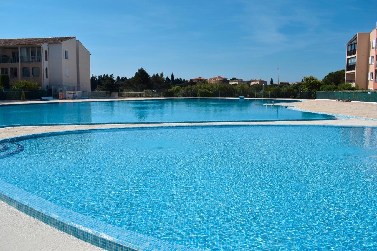 Appartement Frejus Avec Jardin, Piscine, Plage, Tennis Exterior photo